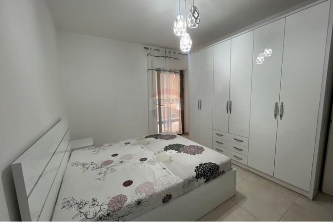 Tirane, jepet me qera apartament 1+1 Kati 3, 70 m² 650 € (Kompleksi Delijorgji)