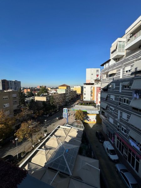 Tirane, jepet me qera apartament 2+1 Kati 4, 100 m² 600 € (QIRA APARTAMENT 2+1 NE XHAMLLIK!)