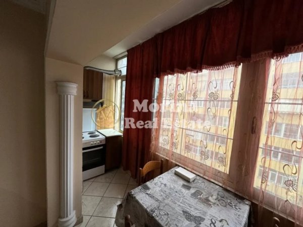 Tirane, jepet me qera apartament 1+1 Kati 5, 70 m² 500 € (Komuna e Parisit)