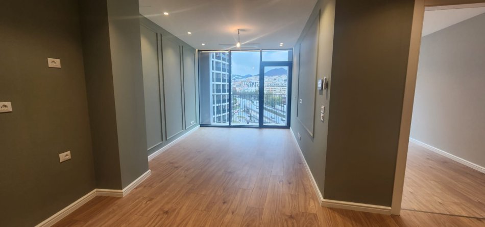 Tirane, jepet me qera apartament 2+1+Ballkon Kati 6, 81 m² 1.400 € (tek Lake View)