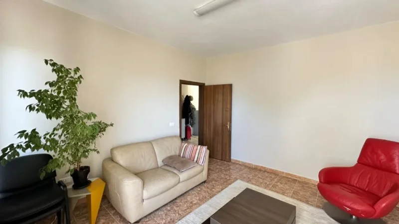 Tirane, jepet me qera apartament+verande | Penthouse 1+1+Aneks+Ballkon Kati 11, 145 m² 1.300 € (Ne Bllok)