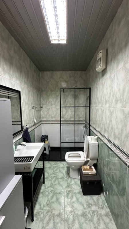 Tirane, jepet me qera apartament+verande | Penthouse 1+1+Aneks+Ballkon Kati 11, 145 m² 1.300 € (Ne Bllok)