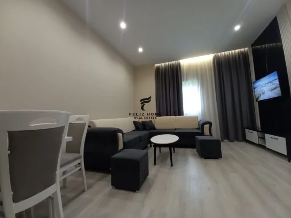 Tirane, jepet me qera apartament 1+1+Ballkon Kati 1, 60 m² 530 € (KODRA E DIELLIT)