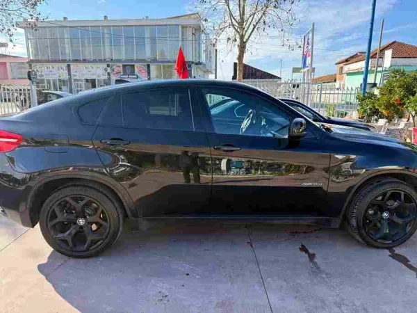Tirane, shes SUV | Fuoristrad | Xhip BMW x6 Nafte, e zeze automatik Kondicioner 300.000 km 11.000 €