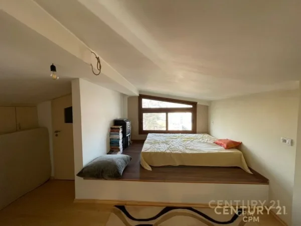 Tirane, jap me qera apartament 2+1+2 +POST PARKIMI  , 200 m² 600 € (Kopshti Botanik Zoologjik)
