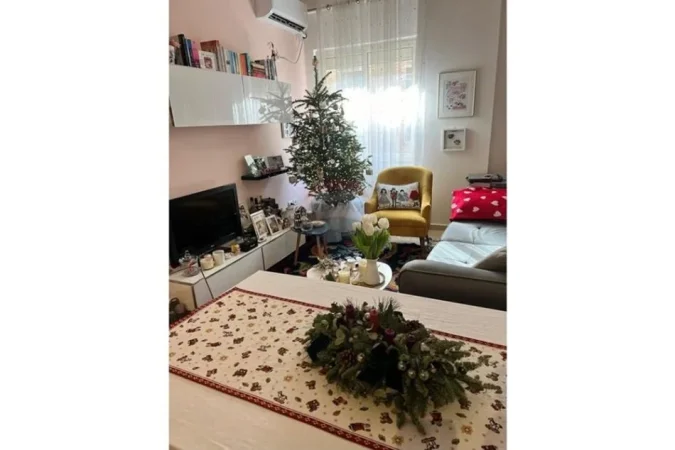 Tirane, shitet apartament 2+1 Kati 2, 82 m² 168.950 € (Rruga Barrikada)