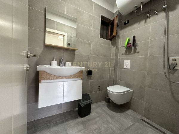 Tirane, jepet me qera apartament 1+1 Kati 0, 60 m² 500 € (Rruga e Kavajes)