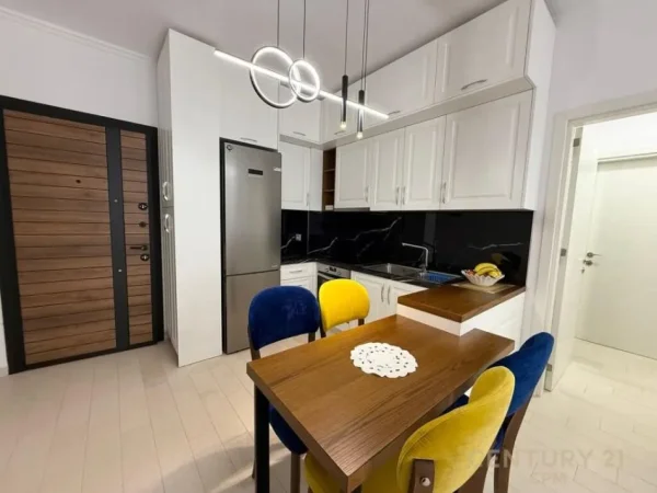 Tirane, jap me qera apartament 2+1+POST PARKIMI , 71 m² 700 € (Kodra e Diellit)