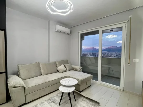 Tirane, jepet me qera apartament 1+1+Ballkon Kati 12, 70 m² 500 € (Perball Amerikan 3)