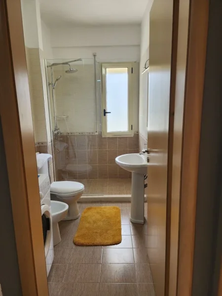 Vlore, shitet apartament 1+1+Ballkon Kati 7, 73 m² 184.900 € (Lungo Mare)