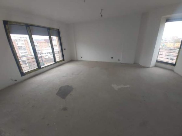 Tirane, shes apartament 2+1+BLK Kati 6, 112 m² 190.500 Euro (Rruga Mine Peza)