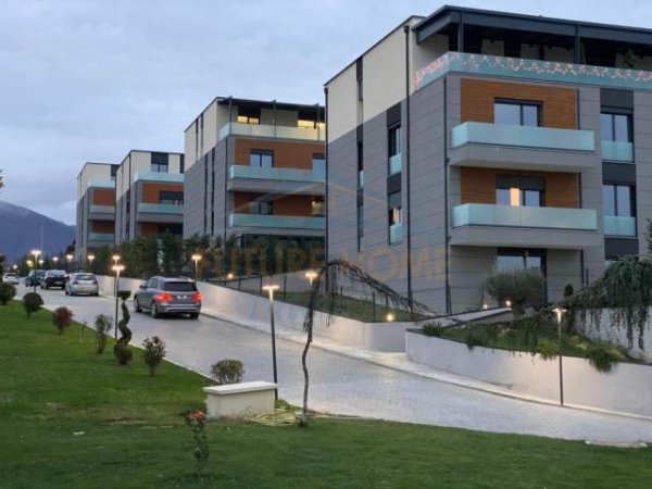 Tirane, shes apartament 3+1+BLK Kati 2, 146 m² 410.000 Euro (Rezidenca Sofia, Teg)