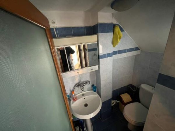 Korce, jepet me qera shtepi private 2 Katshe 200 Euro