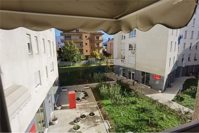 Tirane, shitet apartament 2+1 93 m² 153.000 Euro (21 Dhjetori)