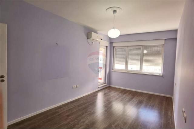 Tirane, shitet apartament 2+1 93 m² 153.000 Euro (21 Dhjetori)