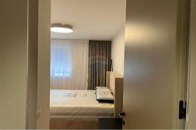Tirane, jepet me qera apartament 2+1 110 m² 1.500 Euro (liceu artistik)