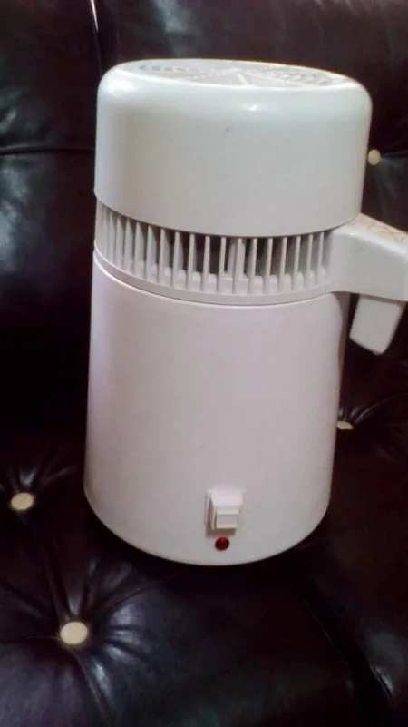 Tirane,  Aparat per uje te distilluar