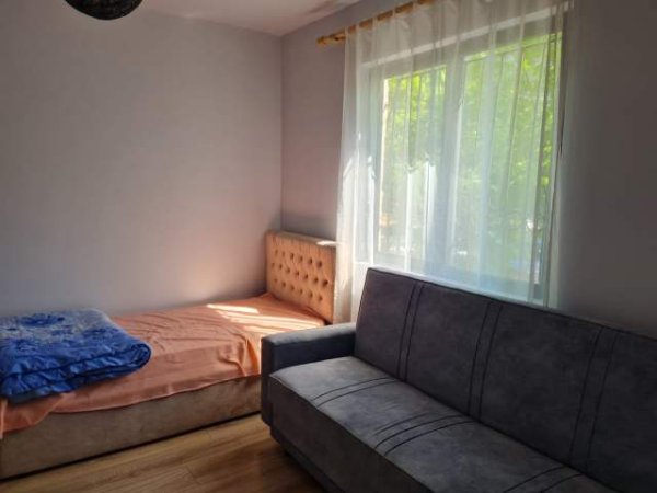 Tirane, jepet me qera garsonier 1+1 Kati 1, 30 m² 23.000 Leke (ali demi)