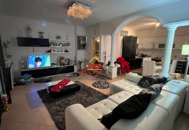 Shqiperi, ofert apartament Kati 7, 83 m² 92.000 Euro (Rruga Pavarsia,Vlorë)