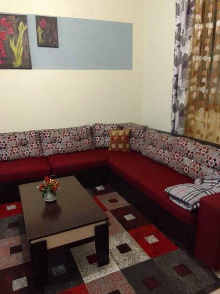 Tirane, jepet me qera apartament 2+1 Kati 1, 20.000 Leke