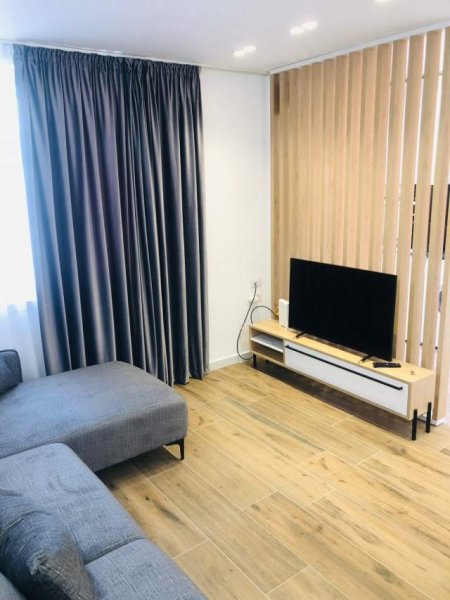 Tirane, jepet me qera apartament 1+1+A+BLK Kati 5, 60 m² 500  (Pazari i Ri)