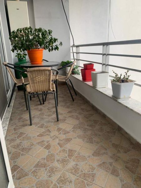 Tirane, jepet me qera apartament 1+1+BLK Kati 7, 75 m² 500 Euro (KOMUNA PARISIT)