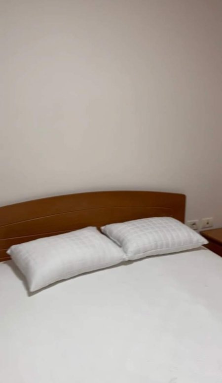 Tirane, jepet me qera apartament 1+1 Kati 3, 56 m² 350 Euro (rruga e Elbasanit)