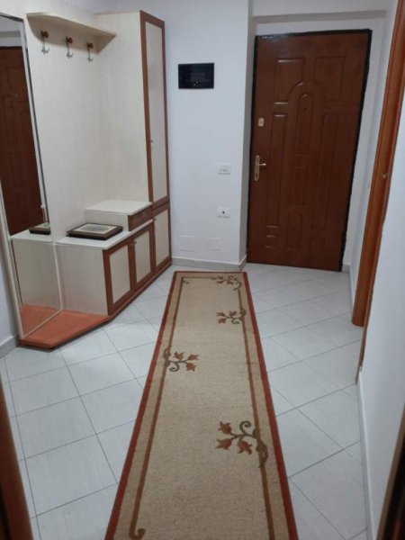 Tirane, jepet me qera apartament 1+1 Kati 3, 56 m² 350 Euro (rruga e Elbasanit)
