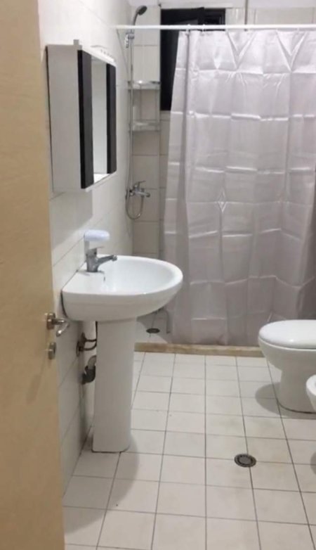 Tirane, jepet me qera apartament 1+1+BLK Kati 3, 65 m² 33.000 Leke (Astir, 2 Rotondot prane Ozone)