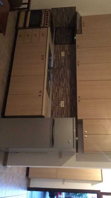 Tirane, jepet me qera Vile 1+1 Kati 1, 50 m² 30.000 Leke (rruga 5 Maj)