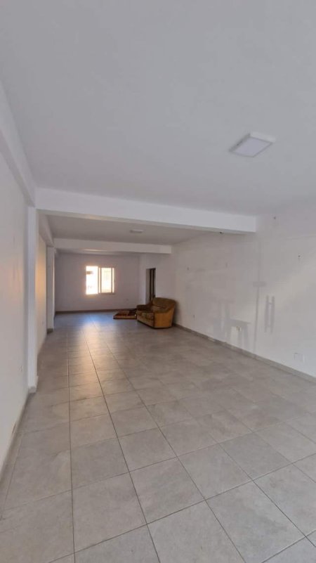 Tirane, jepet me qera dyqan Kati 1, 75 m² 50.000 Leke (DIBRES)