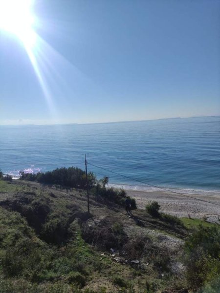 Himare, shes truall ne bregdet 1.700 m² 299.000 Euro (Borsh)