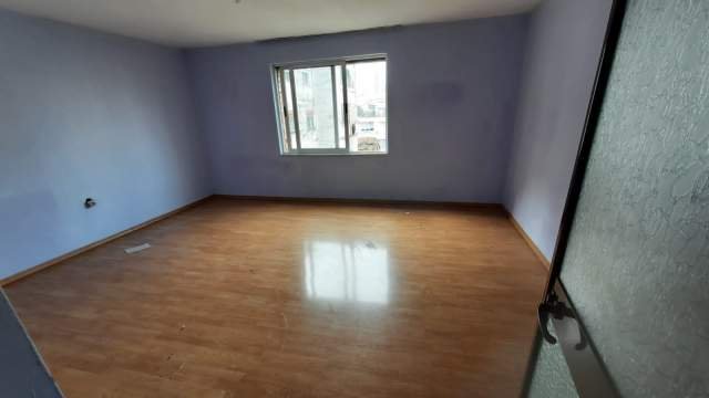 Tirane, shes apartament 3+1+BLK Kati 4, 95 m² 130.000 Euro (pazari i ri)