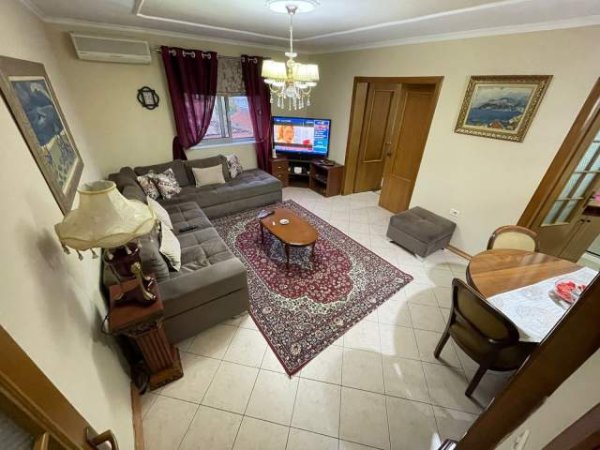 Tirane, jepet me qera apartament Kati 4, 90 m² 450 Euro (THANAS ZIKO)