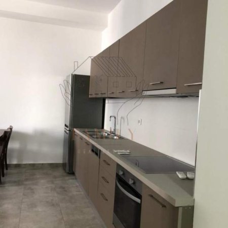 Tirane, jepet me qera apartament 1+1 Kati 4, 70 m² 450 Euro (Kompleksi Kontakt)