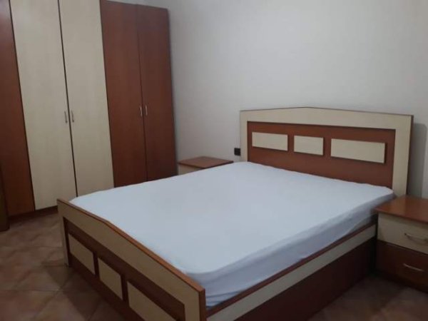 Tirane, jepet me qera apartament Kati 5, 80 m² 450 Euro