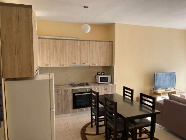 Tirane, jepet me qera apartament Kati 5, 96 m² 40.000 Leke