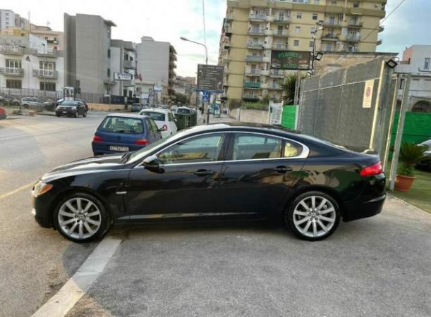 Tirane, shes makine Jaguar Viti 2010, 5.800 Euro