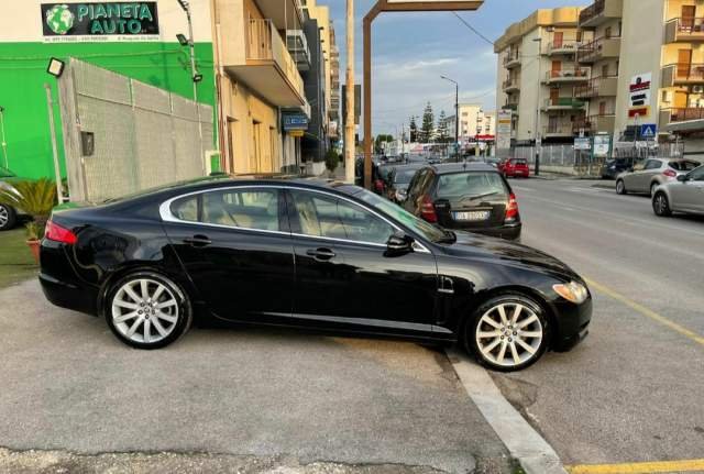 Tirane, shes makine Jaguar Viti 2010, 5.800 Euro