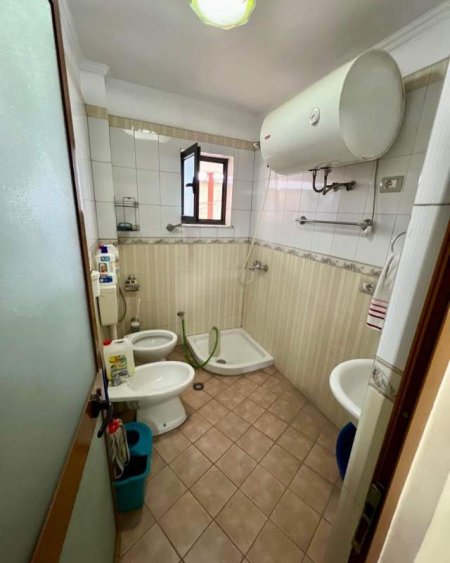 Tirane, shitet apartament duplex 3+1+BLK Kati 5, 117 m² 95.000 Euro (Rruga e Dibres)
