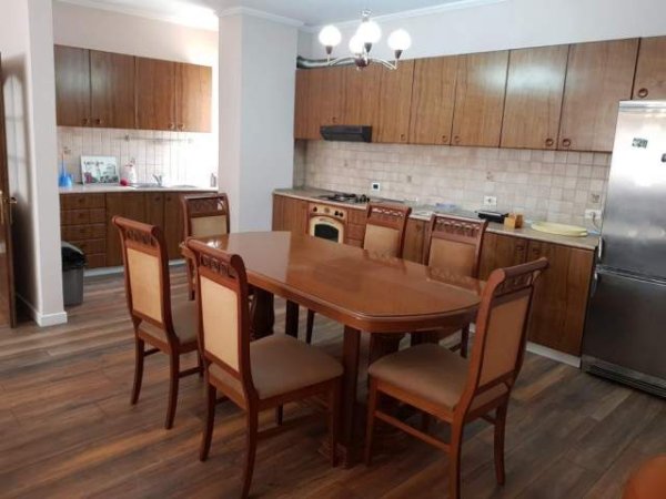 Tirane, shitet apartament 2+1+A+BLK Kati 9, 127 m² 200.000 Euro (Qender)