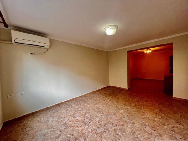 Tirane, jepet me qera apartament 2+1+Ballkon Kati 3, 105 m² 800 € (Margarita Tutulani)