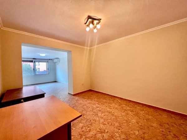 Tirane, jepet me qera apartament 2+1+Ballkon Kati 3, 105 m² 800 € (Margarita Tutulani)