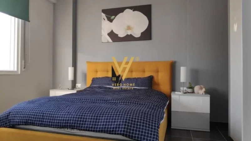 Tirane, jepet me qera apartament+verande | Penthouse 2+1+Ballkon Kati 11, 87 m² 900 € (PAZARI I RI)