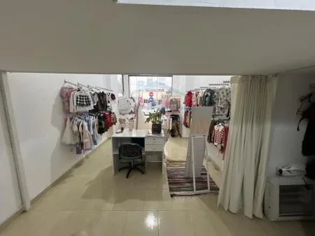 Tirane, shitet ambjent biznesi Kati 0, 41 m² 90.000 € (yzberisht)