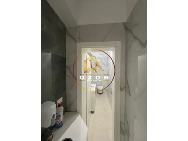 Ambient Biznesi me Qera tek Rruga Kavajes, Tirane!