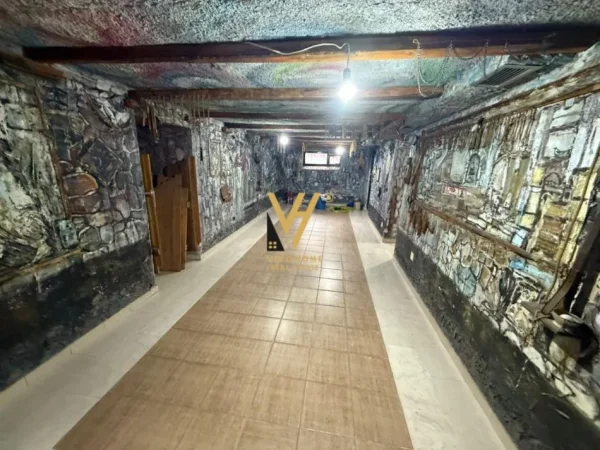 Tirane, jepet me qera ambjent biznesi Kati -1, 70 m² 600 € (BLLOK)