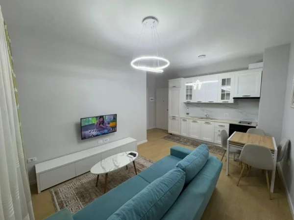 Tirane, jepet me qera apartament 1+1+Ballkon Kati 5, 60 m² 500 € (brryli)