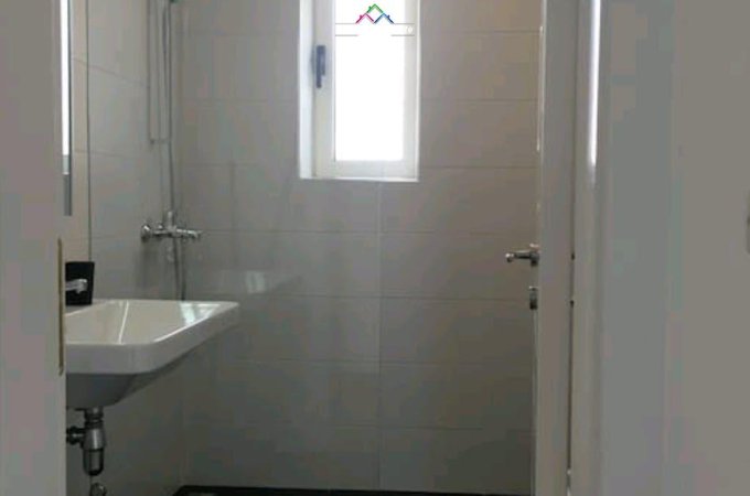 Tirane, jepet me qera apartament 1+1+Ballkon Kati 2, 60 m² 540 € (rruga e elbasanit)