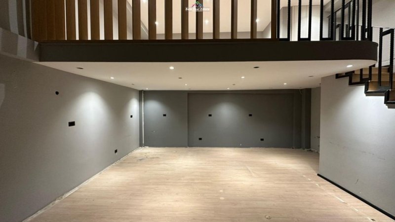 Tirane, jepet me qera dyqan Kati 0, 58 m² 550 € (dirtan hoxha)